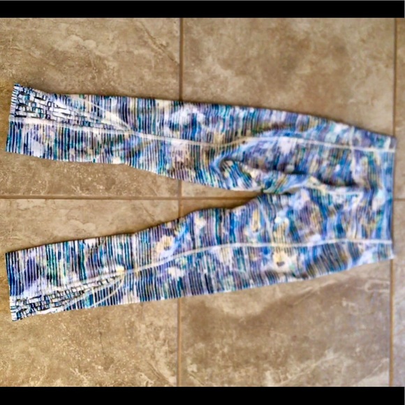 Lululemon Wunder Under Crop Leggings Blurry Belle - Picture 8 of 9